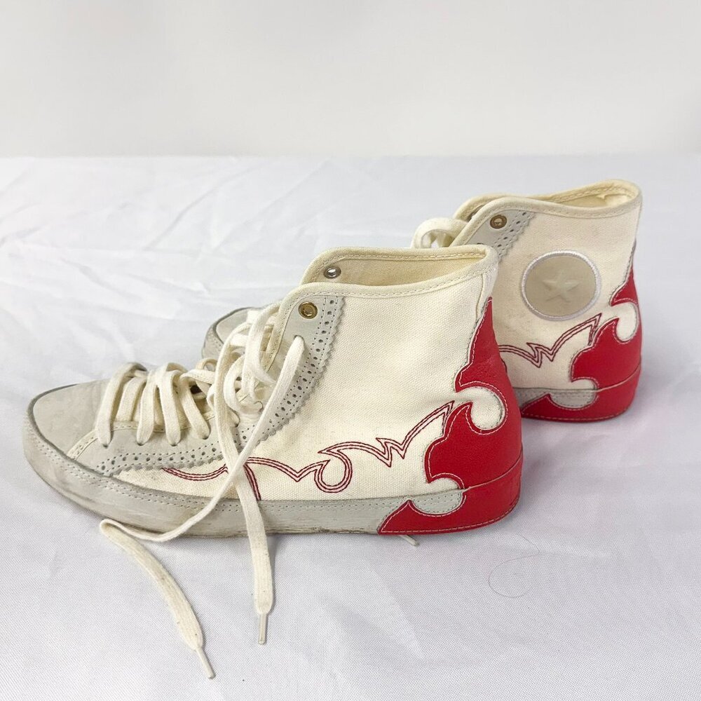 WESTERN STYLE CONVERSE SHOE WHITE AND RED COMBO SIZE 7 WOMENS